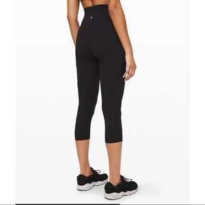 Cropped align black lululemon